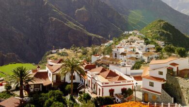 Три испанских города борются за звание самого сияющего на Рождество