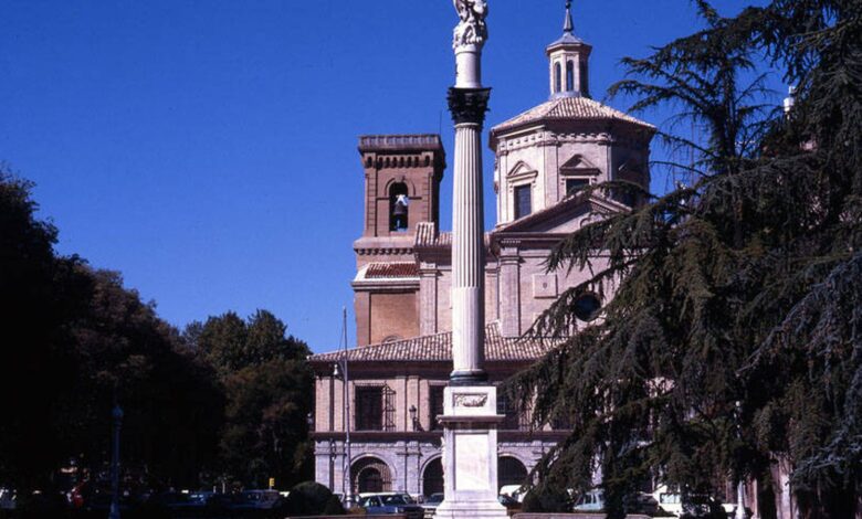 This Pamplona Monument Takes Its Inspiration from Rome