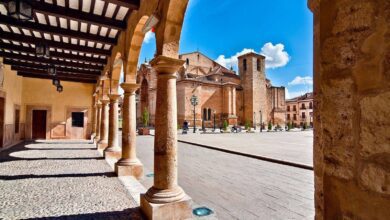 ΠΡΠΊΡΠΎΠΉΡΠ΅ ΡΡΠΎΠΉ Π·ΠΈΠΌΠΎΠΉ Π³ΠΎΡΠΎΠ΄ Π² ΠΠ°ΡΡΠΈΠ»ΠΈΠΈ-ΠΠ°-ΠΠ°Π½ΡΠ΅ Ρ ΠΊΠ°ΡΠ½Π°Π²Π°Π»ΠΎΠΌ Π½Π°ΡΠΈΠΎΠ½Π°Π»ΡΠ½ΠΎΠ³ΠΎ Π·Π½Π°ΡΠ΅Π½ΠΈΡ