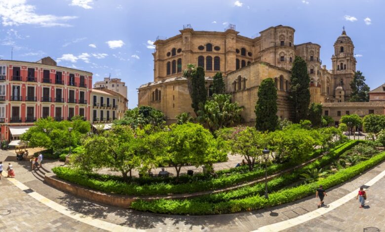 Luxury Apartments in Historic Building Hit the Market in Central Málaga