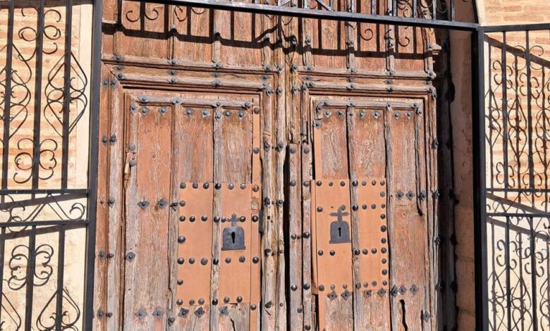 Scandal Over Church Door Sale Shakes Small Town in Valladolid