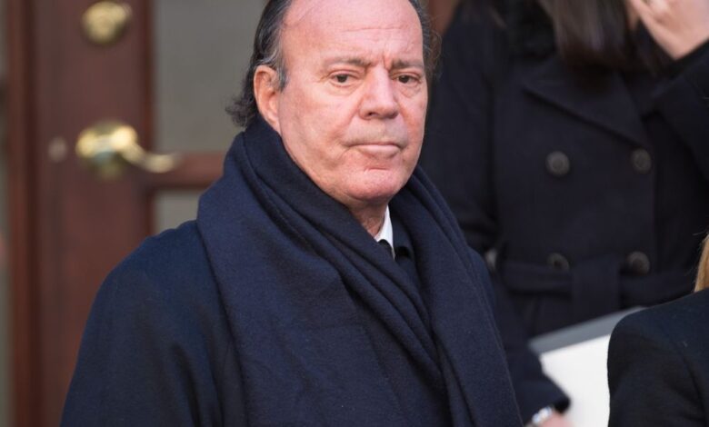 Дело против Хулио Иглесиаса: обвинения бывших сотрудниц потрясли Испанию