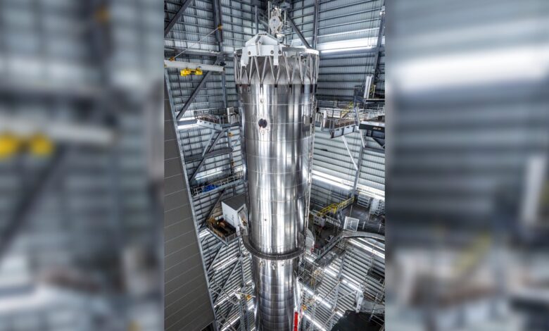 SpaceX completes Super Heavy assembly for new Starship test in 2026