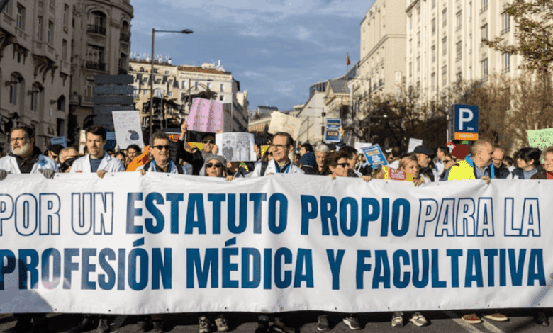 Doctors Across Spain to Strike in January in Dispute Over Status