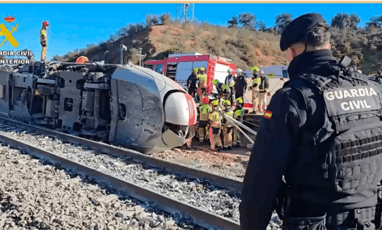 En Adamuz continúan las tareas de rescate tras la catástrofe ferroviaria con decenas de víctimas