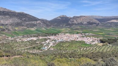 ΠΠ΄Π΅ Π½Π°Ρ
ΠΎΠ΄ΠΈΡΡΡ ΡΠ°ΠΌΡΠΉ Π²ΡΡΠΎΠΊΠΈΠΉ Π½Π°ΡΠ΅Π»ΡΠ½Π½ΡΠΉ ΠΏΡΠ½ΠΊΡ ΠΠ°Π»Π°Π³ΠΈ ΠΈ ΠΏΠΎΡΠ΅ΠΌΡ ΡΡΠ΄Π° Π΅Π΄ΡΡ Π·Π° ΡΠΈΡΠΈΠ½ΠΎΠΉ