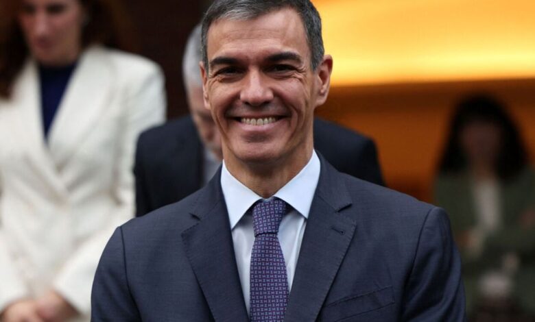 Pedro Sánchez in Paris Spain steps up Ukraine support on the international stage