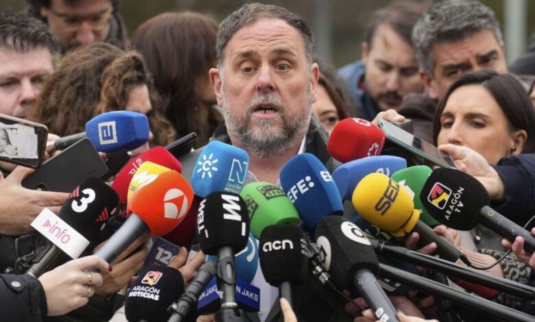 Секретные встречи Санчеса и Жункераса до январских переговоров раскрыты