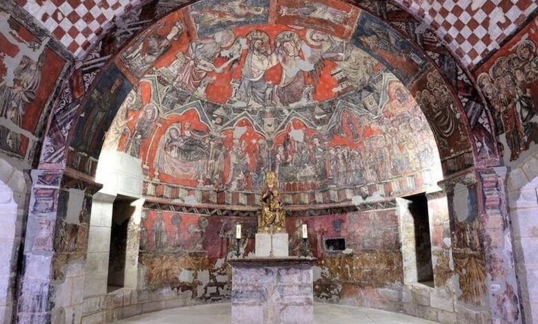 Откройте сокровище Сарагосы: романский храм с готической криптой в Сос-дель-Рей-Католико