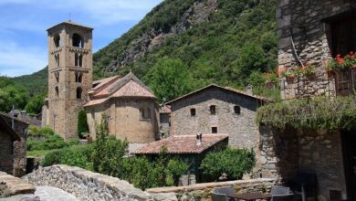 Каталонская деревня Бежет: зимний оазис среди дубов и елей для идеального отдыха