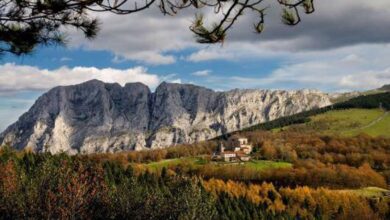 Зимний поход по Уриколе: маршрут с острыми гребнями и загадочной пещерой Мари