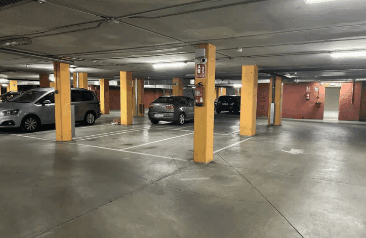 Какие права и ограничения ждут владельцев парковочных мест в Испании по закону