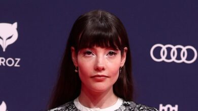 Белый дым на красной дорожке: как макияж глаз изменил гала-вечер Premios Feroz 2026