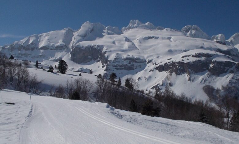 Where to Ski Near Zaragoza — 6 Best Ski Resorts Within Three Hours