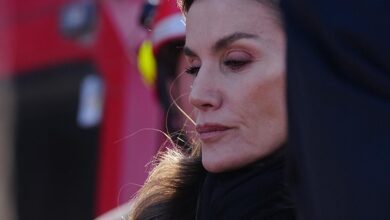 Королева Летисия и след боли: как монархия поддерживает пострадавших