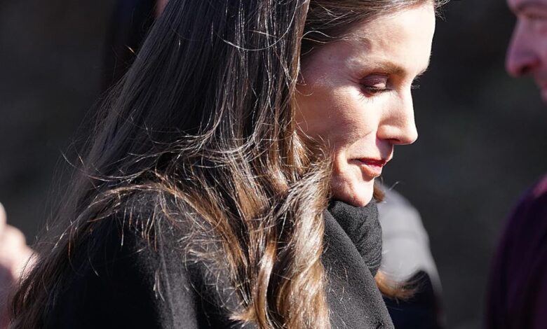 Queen Letizia in mourning Visit to victims after Adamus tragedy
