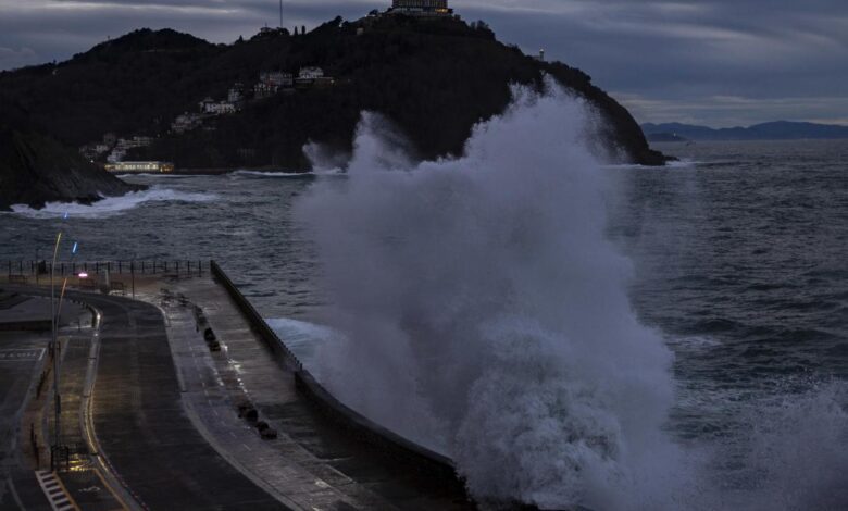 El norte de España en riesgo de quedarse sin productos por el paro de camiones