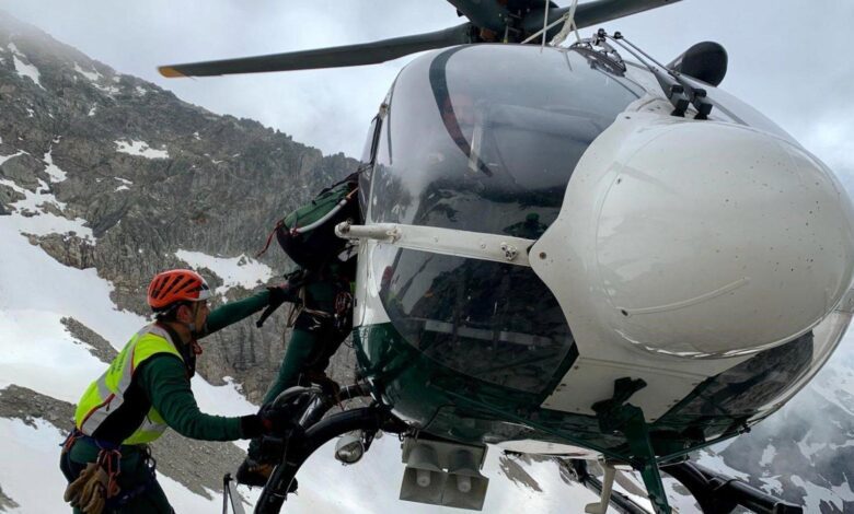 Tragedy in the Granada Mountains: Mountaineer Dies After Falling on Ice