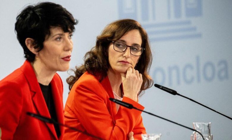 El gobierno español impone restricciones severas a empresas y clínicas privadas