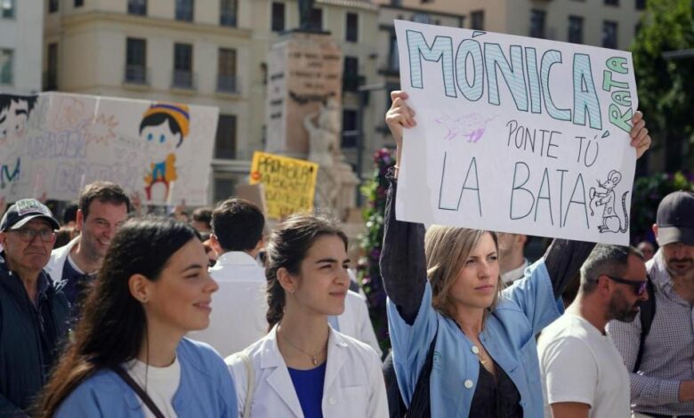 Andalusian Doctors Demand Apology After Accusations of Ignoring Cancer Patients