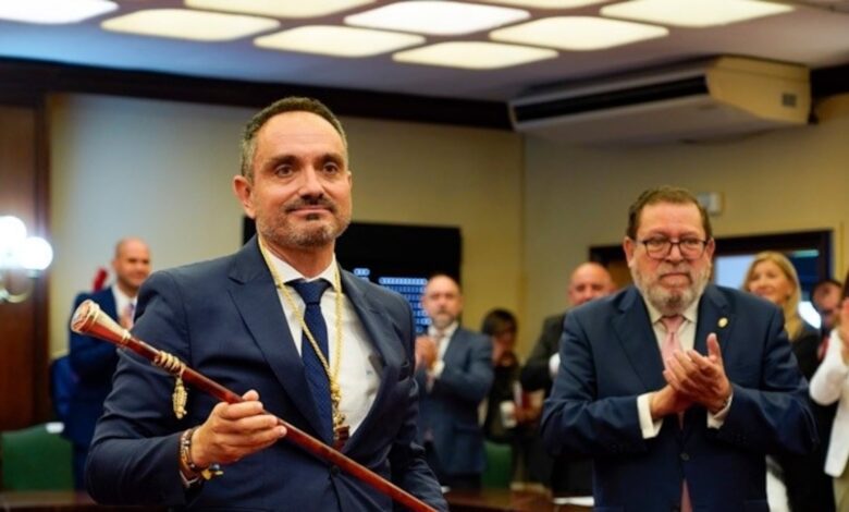 Власти региона оказались в центре расследования после публикации личных данных чиновницы