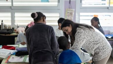 Каталонским учителям обещают рост зарплат на 1 500 евро к 2029 году RUSSPAIN.COM