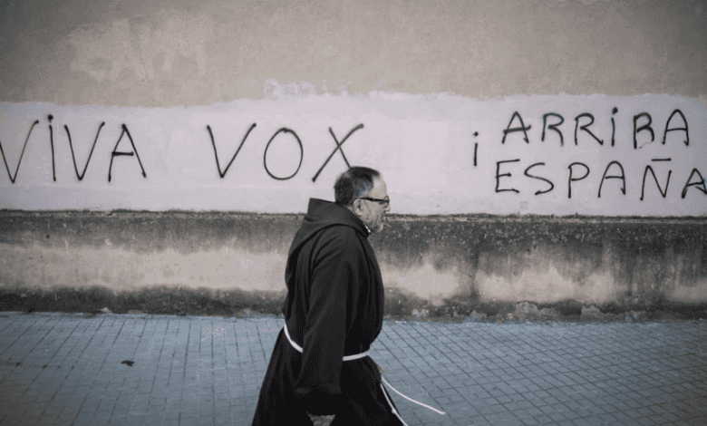 Внутренний конфликт в Испанской церкви: ультракатолики против епископов