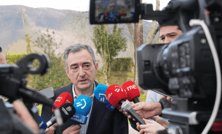 Spanish government splits decree for pensions and eviction protection