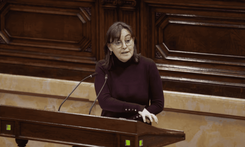 Catalan Parliament Again Demands Silvia Paneque’s Resignation: What’s Happening