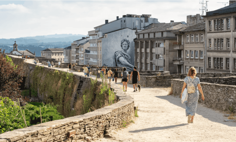 Римская стена в Луге пострадала от ливней: угроза для памятника