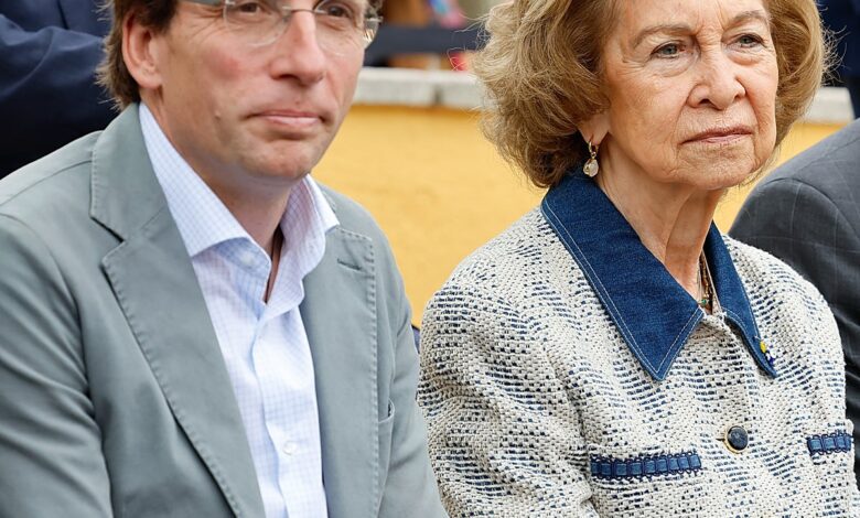 Royal family visits Madrid mayor’s home: a secret meeting and unexpected connections