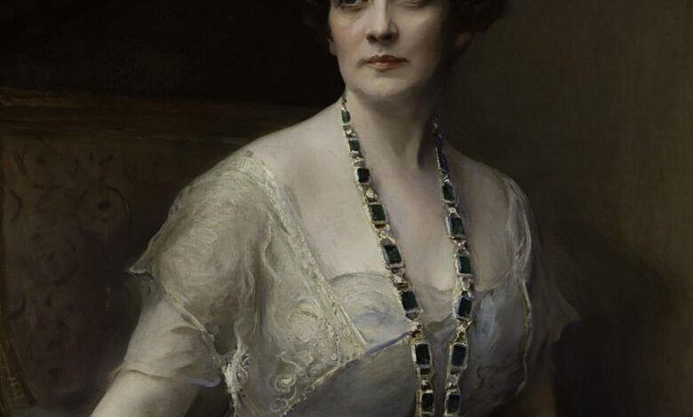 The Disappearance of the Cartier Tiara: A Mystery Tied to the Greek Crown and Millions