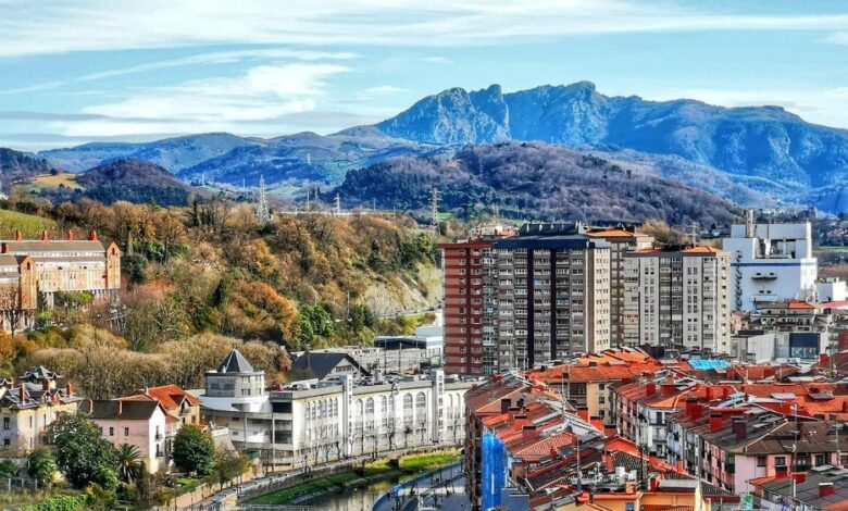 Город-контраст: как Эррентерия сочетает индустриальное прошлое и средневековую атмосферу