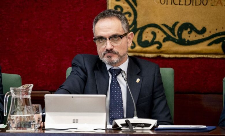 Mayor of Móstoles Faces Libel Lawsuit and Accuses Government of Provocation