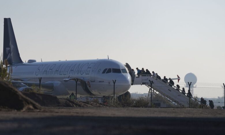 Экстренная посадка в Барселоне: самолет с 239 пассажирами возвращается