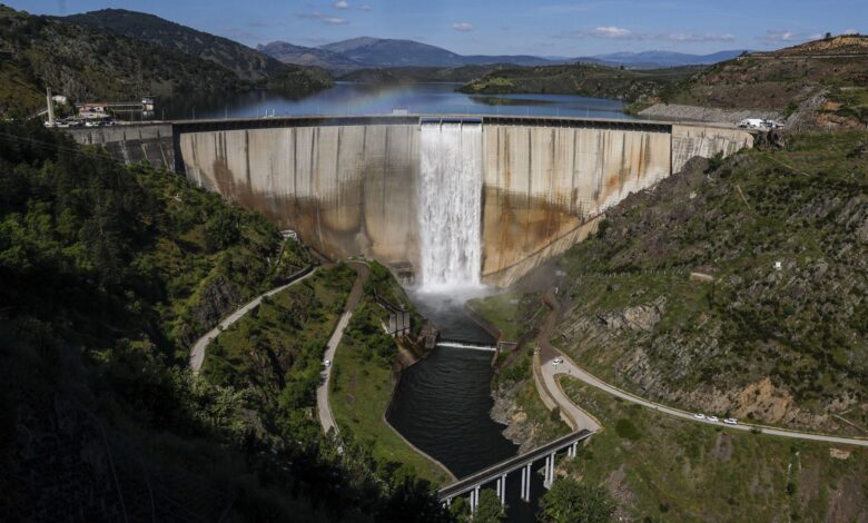 Почему дамба Эль-Атазар под Мадридом охраняется круглосуточно