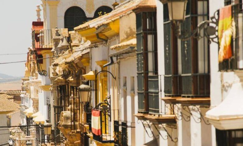 В Андалусии спорят о самой красивой улице Европы — мифы, скандалы и туристический ажиотаж