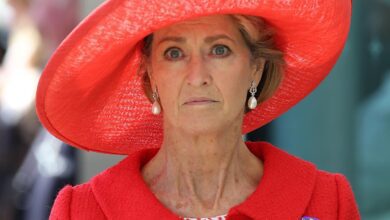 ΠΡΠΈΡΠ°Π½ΡΠΊΠΈΠ΅ Π°ΡΠΈΡΡΠΎΠΊΡΠ°ΡΡ ΠΈ ΠΈΡ
Π»Π΅Π³Π΅Π½Π΄Π°ΡΠ½ΡΠ΅ ΡΠΈΠ°ΡΡ: Π΄ΠΈΠ½Π°ΡΡΠΈΠΈ