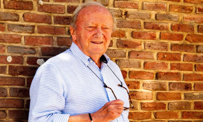 Ушел из жизни дипломат, открывший путь Педро Санчесу на мировой арене