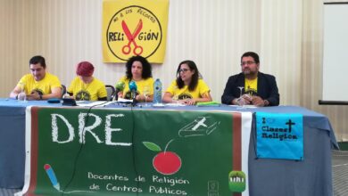 Религия в школах под угрозой: число верующих молодых растет