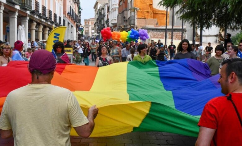 Суд Барселоны лишил официанта работы за дискриминацию