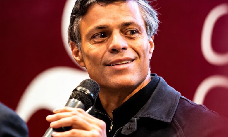 Испания ускоряет выдачу гражданства: неожиданный шаг в отношении оппозиционера