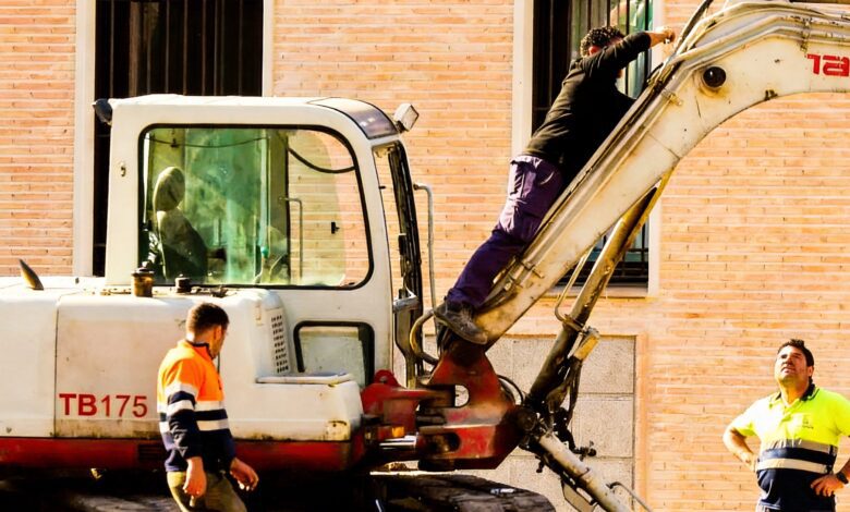 В Мурсии профсоюзы обвиняют власти в поддержке низких зарплат и блокировке переговоров