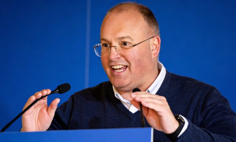 Внутри партии: почему назначение Карлоса Куэрпо вызвало бурю в PP