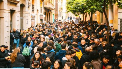 В Барселоне сотни жителей вышли против выселения арендатора из-за фонда RUSSPAIN.COM