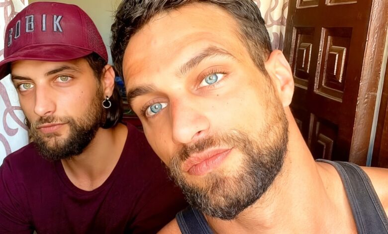 Rare family photo of the Castro brothers sparks wave of online debate