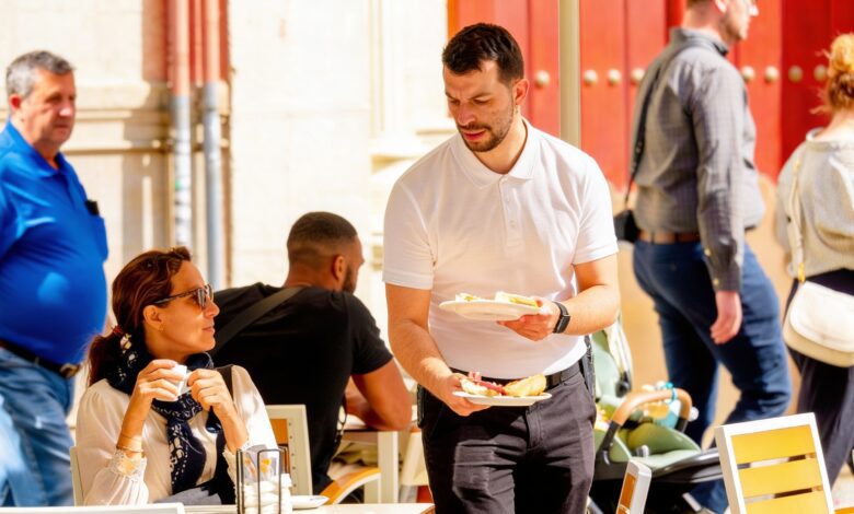 Por qué la juventud española no elige trabajar en restaurantes y bares