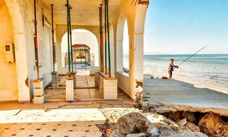 Part of Valencia’s Coastal Law Suspended Amid Debate Over Traditional Homes