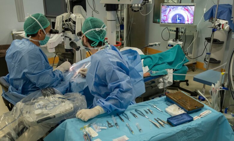 Врачи говорят о риске для жизни из-за нехватки персонала