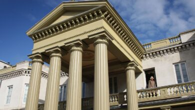 Неожиданная связь королевы Камиллы с популярным сериалом и канадским замком RUSSPAIN.COM